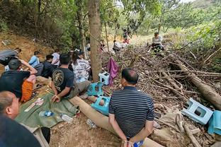 胡明轩谈击败宁波：还是依靠防守 篮板球抢下后打出了我们的快攻